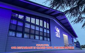 Snow Season Motor Inn