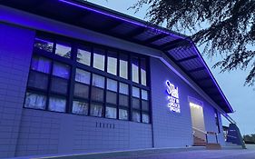 Snow Season Motor Inn